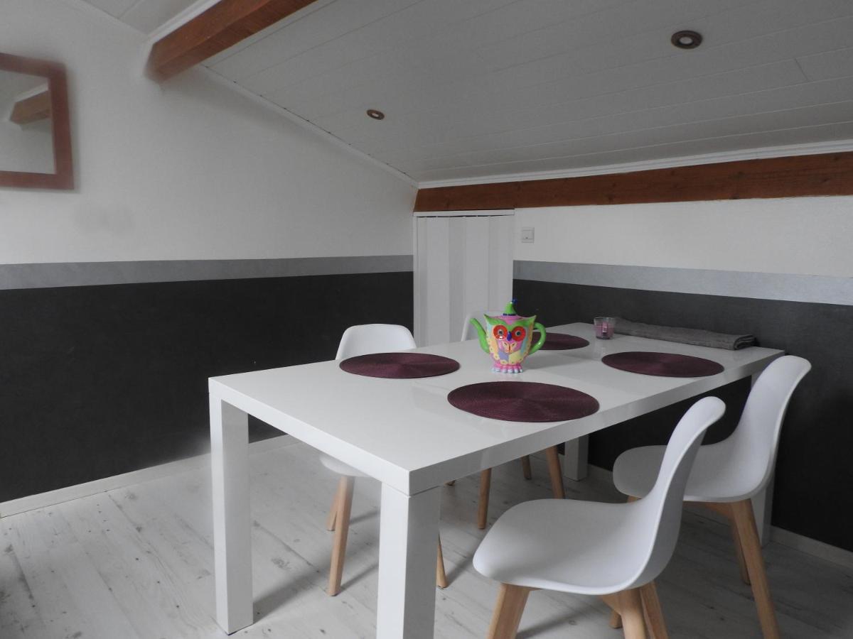 Appartement Mansarde Et Climatise 50 M2 Pompignan  Экстерьер фото