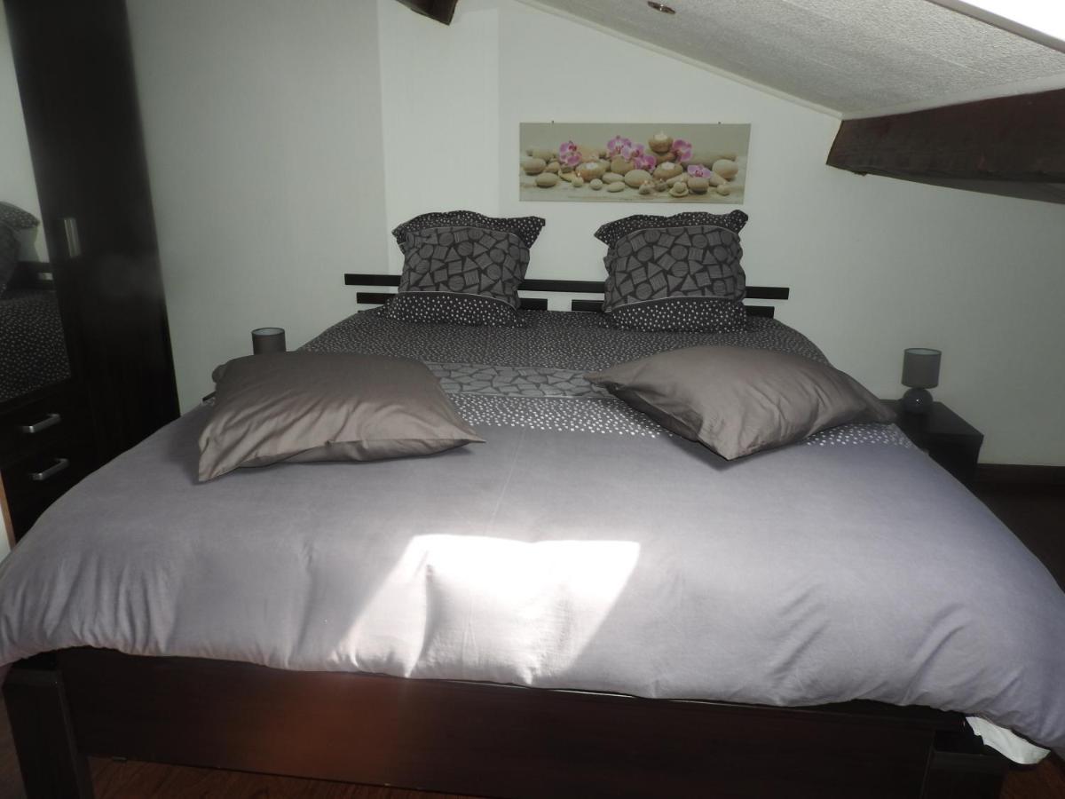 Appartement Mansarde Et Climatise 50 M2 Pompignan  Экстерьер фото